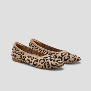 VIVAIA Almond-Toe Ballet Flats (Tamia 2.0) in dark leopard size 7